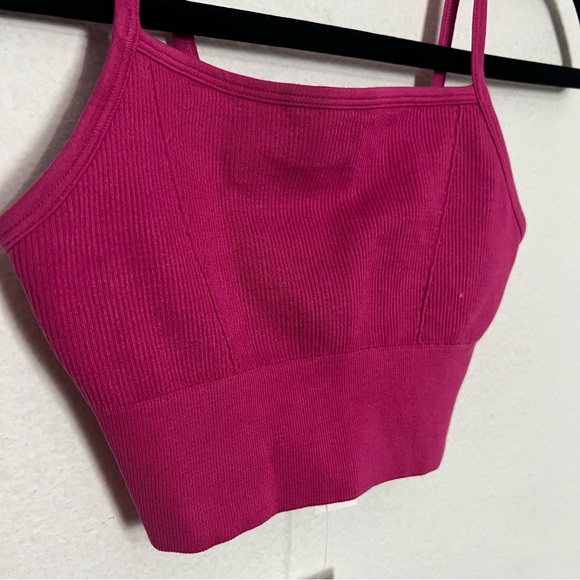 NWT Fabletics Cloud Seamless Ribbed Midi Bralette Fuchsia Pink XS - Picture 4 of 8